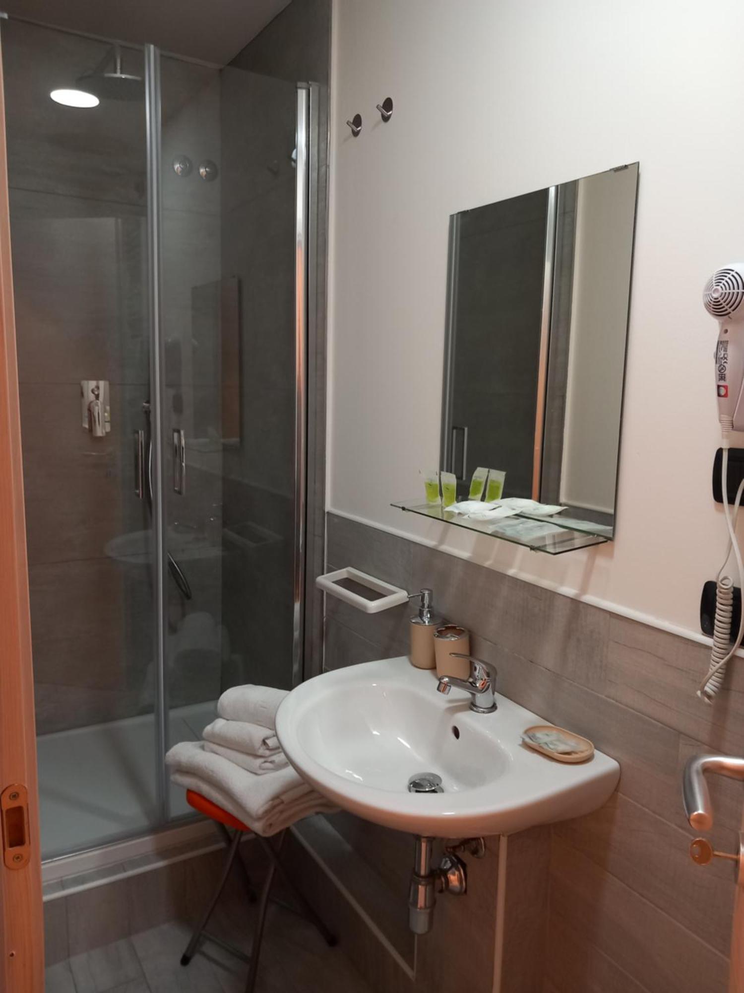 Hotel Casa Giulietta à Desenzano del Garda Extérieur photo